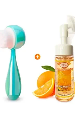 Cepillo Manual de Skincare + Mousse Limpiador Facial de Naranja Artigianale